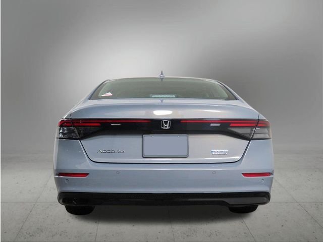 New 2026 Urban Gray Pearl Honda Touring image 4