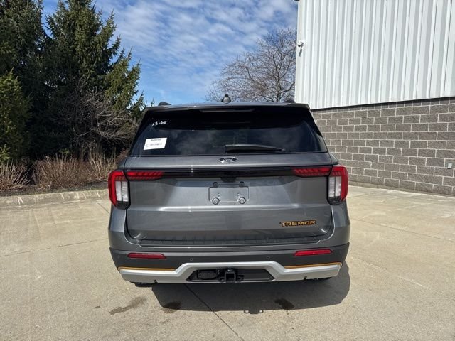 New 2026 Carbonized Gray Metallic Ford Tremor® image 5