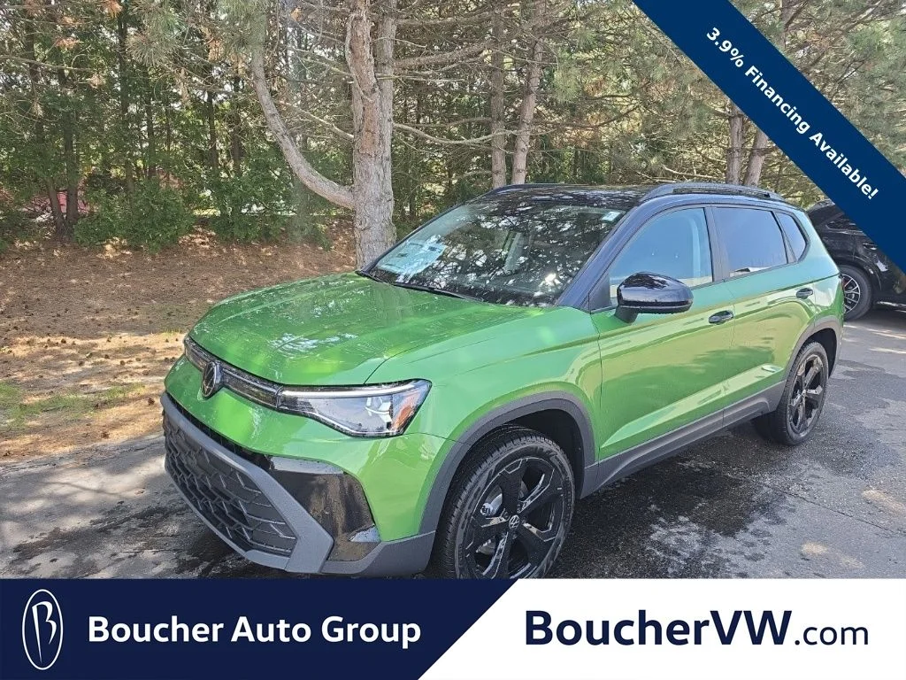 New 2026 Bright Moss Green Metallic/Deep Black Roof Volkswagen 1.5T SE Black image 1