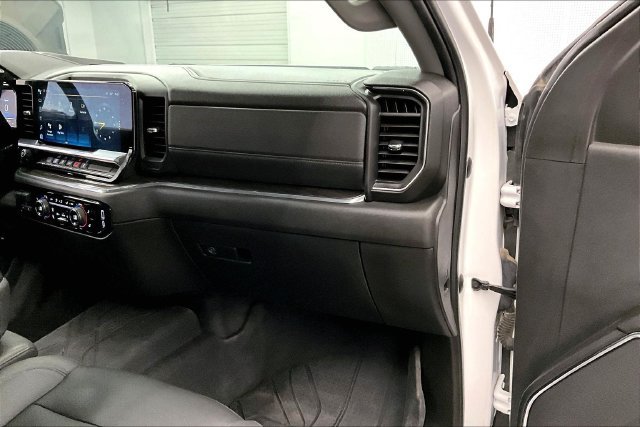 Used 2024 Summit White Chevrolet LTZ image 19