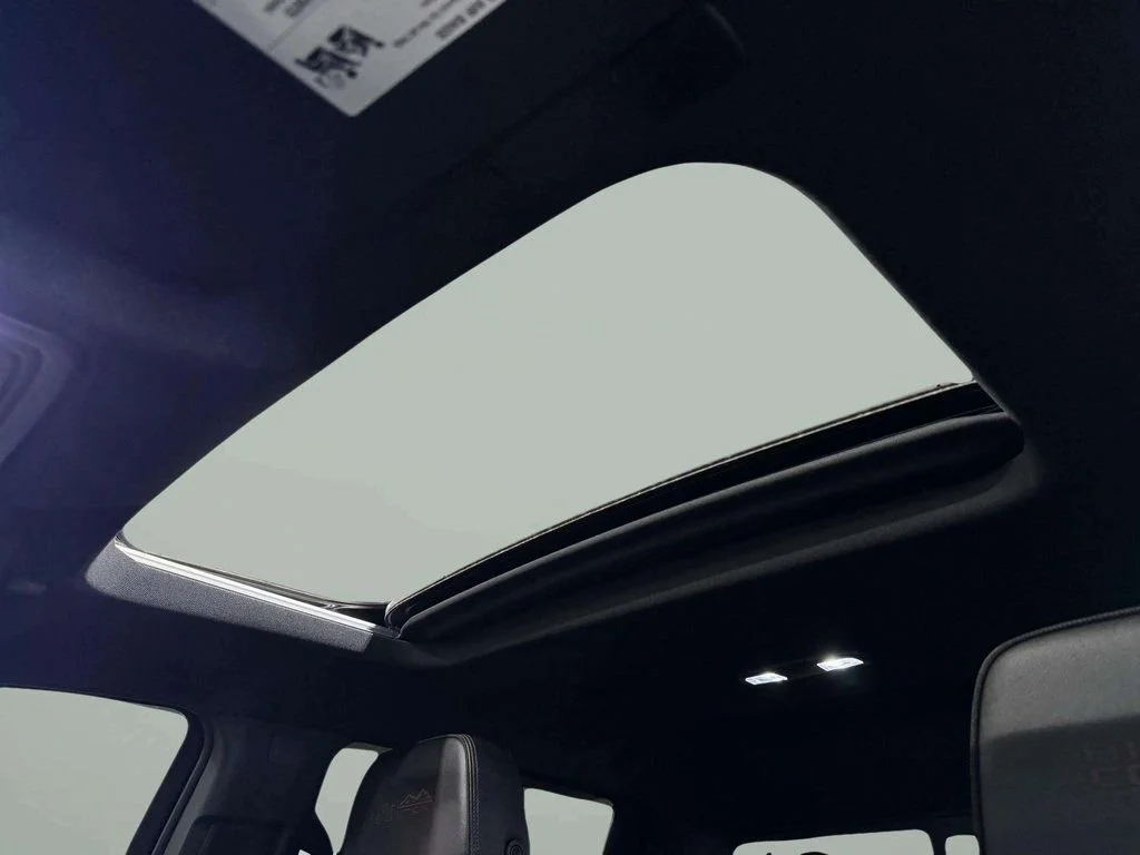 2023 Chevrolet Silverado 1500 High Country - Photo 22