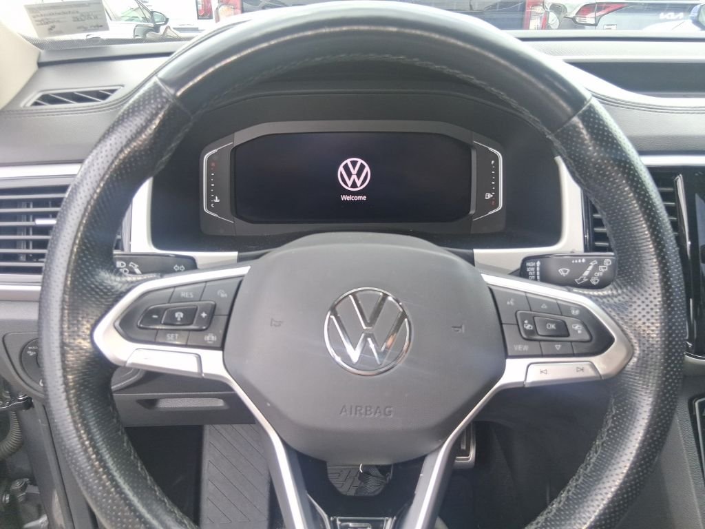 Used 2021 Gray Volkswagen 3.6L V6 SEL R-Line image 9