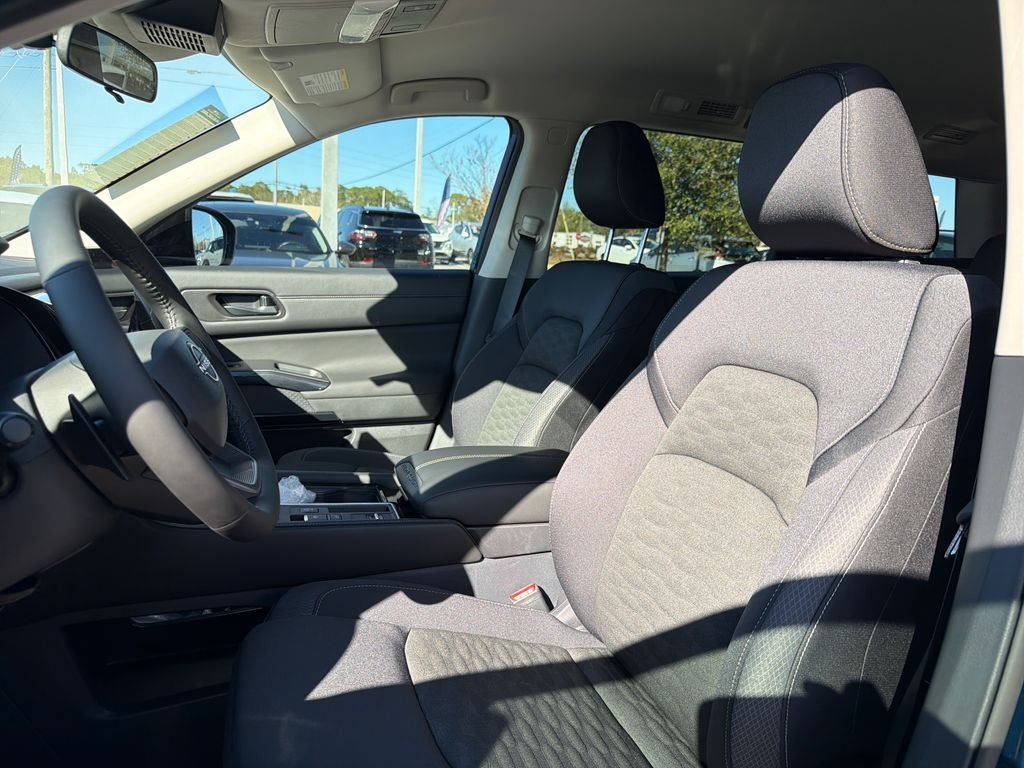 New 2026 Nissan Pathfinder SV 4D Sport Utility