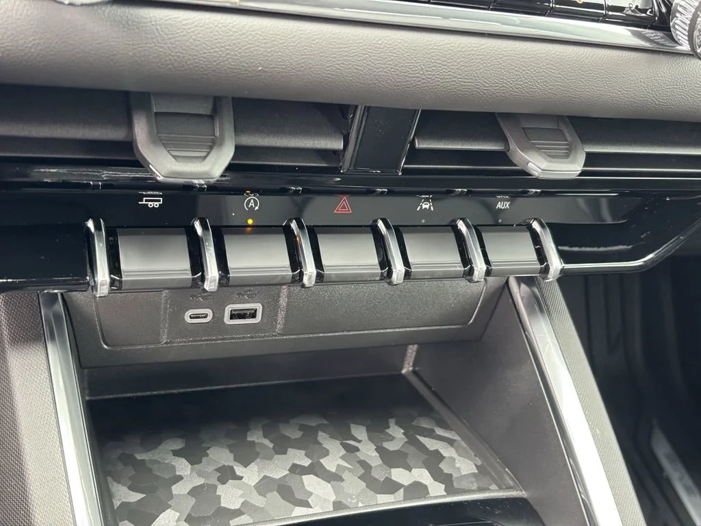 2026 GMC Canyon Elevation - Photo 22