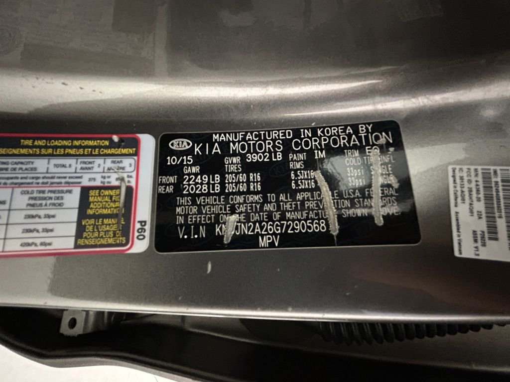 Used 2016 Gray Kia Base image 20