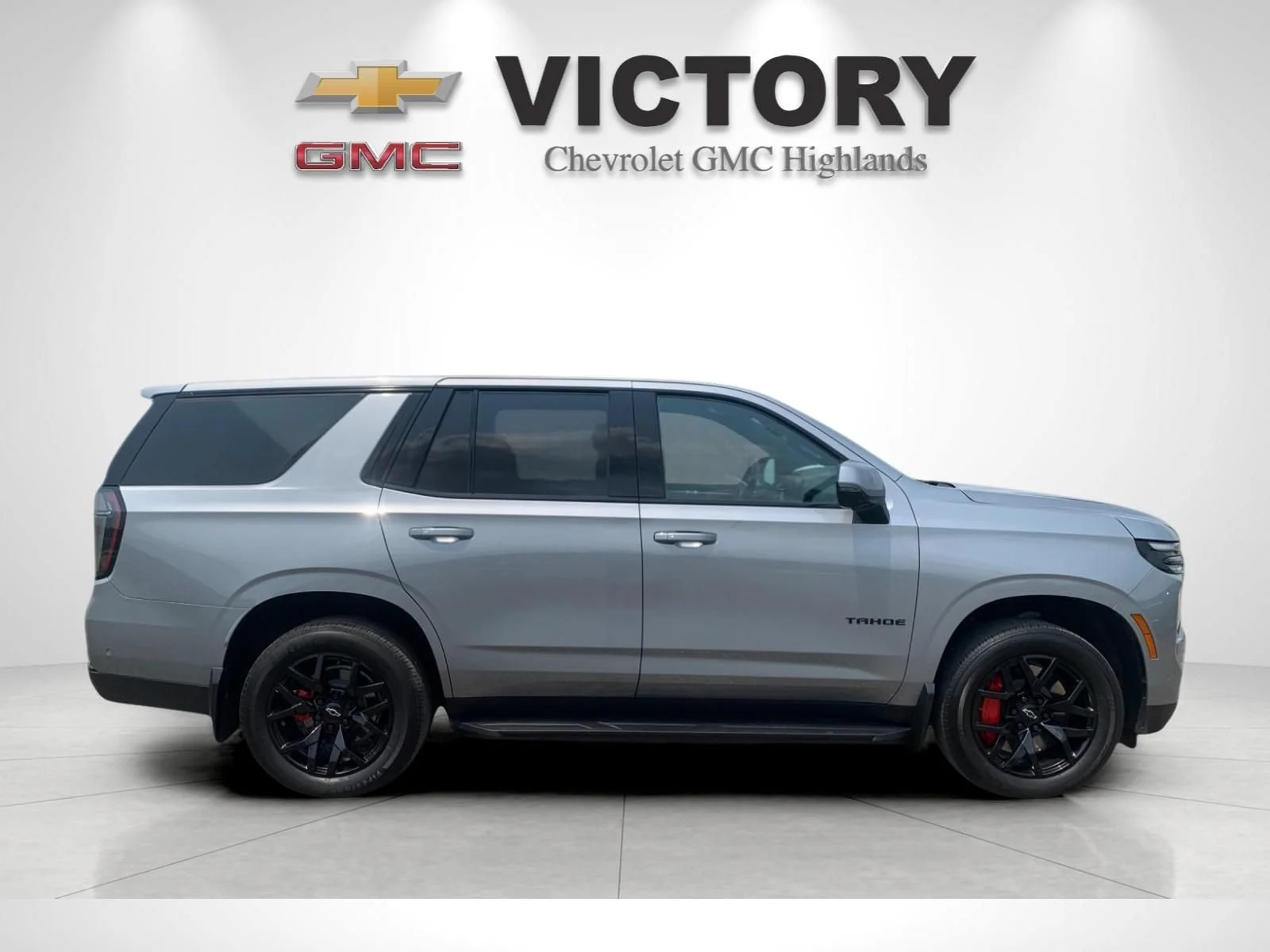 Used 2025 Sterling Gray Metallic Chevrolet RST image 2