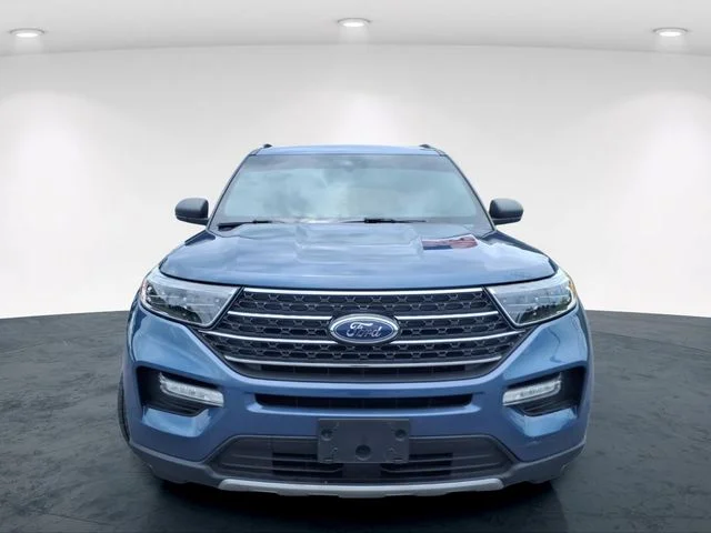 Used 2020 Blue Ford XLT image 4
