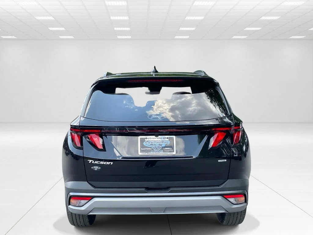 New 2026 Black Hyundai SEL image 5