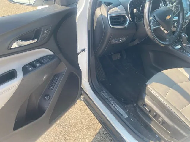 Used 2018 Summit White Chevrolet Premier image 11
