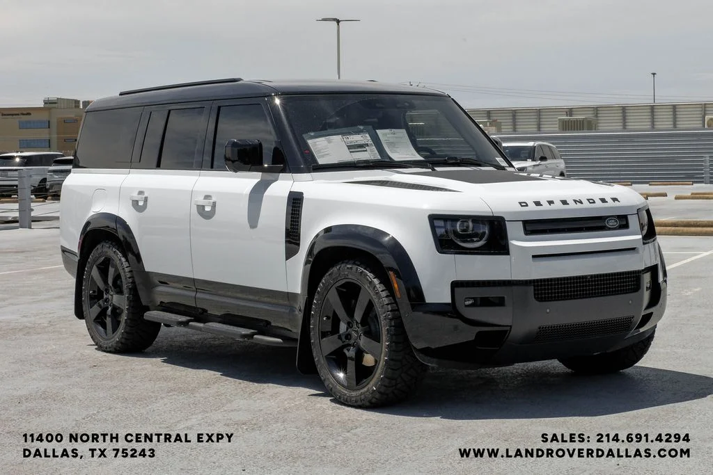 New 2026 Fuji White Land Rover X-Dynamic SE image 4