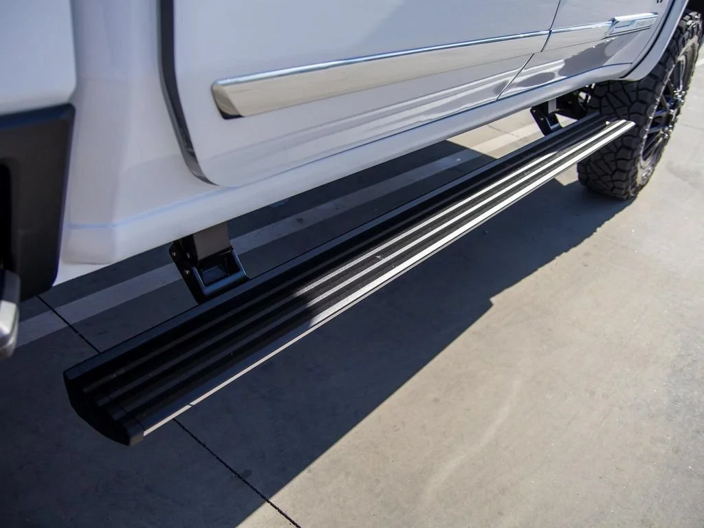 2025 Chevrolet Silverado 3500 HD High Country - Photo 13
