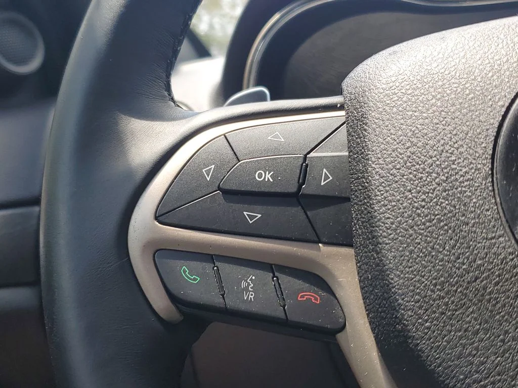 Used 2017 Gray Jeep Laredo image 23