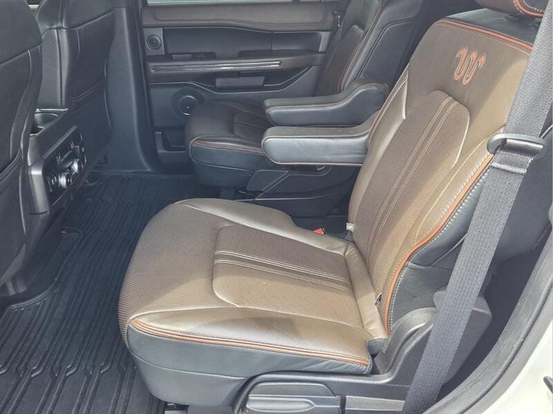 Used 2020 White Metallic FORD KING RANCH 4X2 image 12