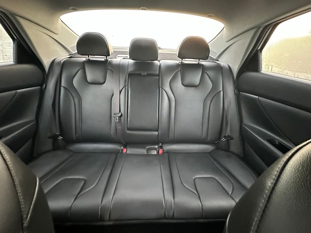 2026 Hyundai Elantra Limited - Photo 13
