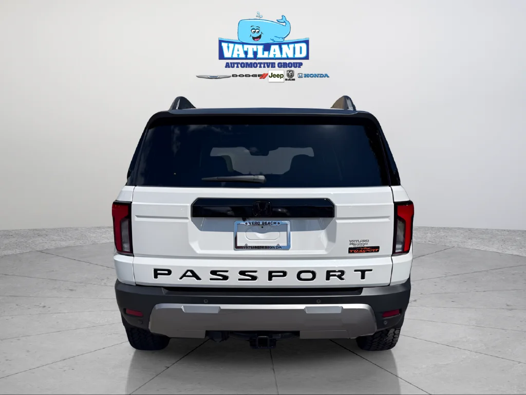 New 2027 Platinum White Pearl Honda TrailSport Elite image 4