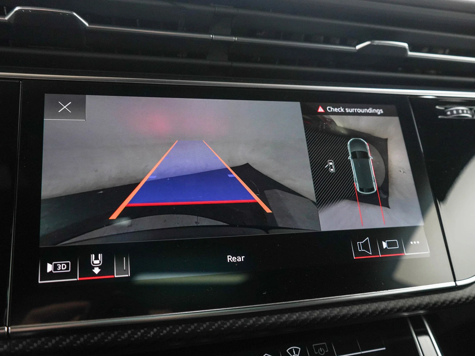 Used 2021 Night Black Audi 4.0T image 31