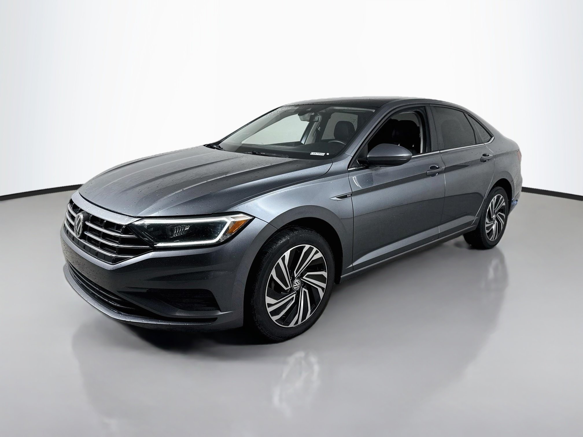 Used 2020 Platinum Gray Metallic Volkswagen SEL image 3