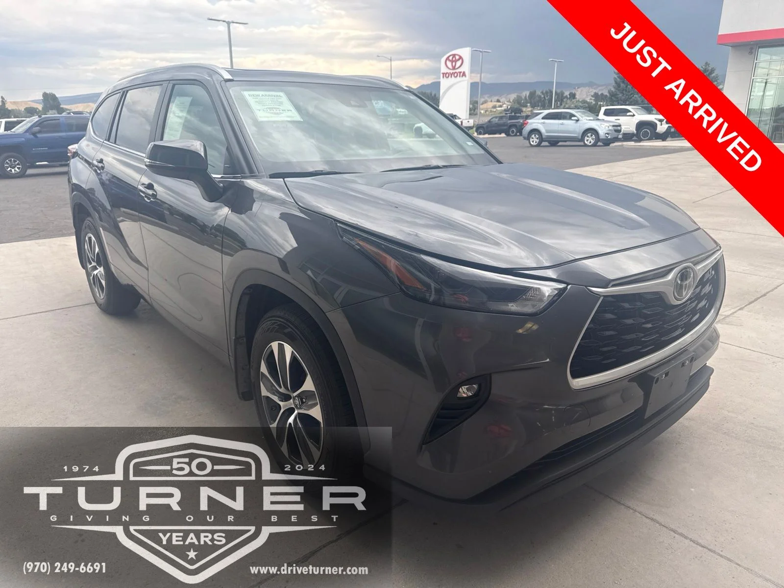 Used 2024 Gray Toyota XLE image 1