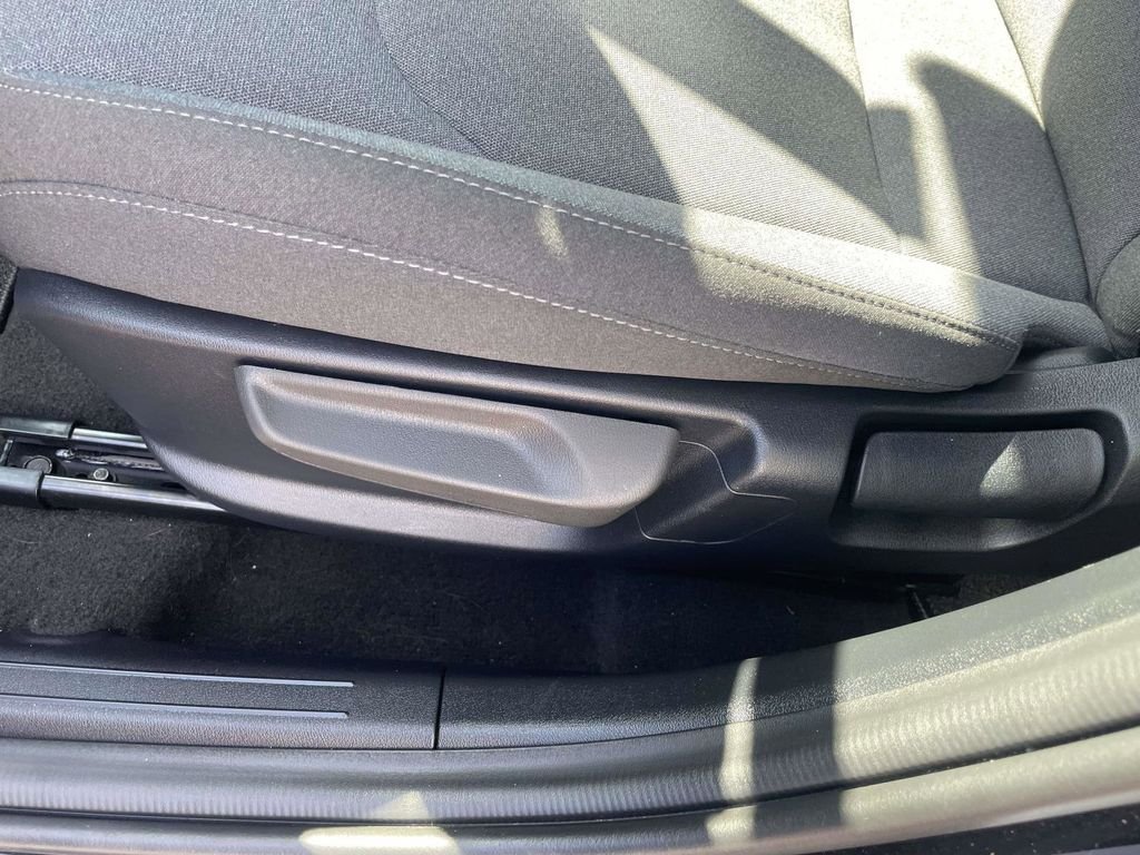 Used 2025 Black Kia LXS image 13