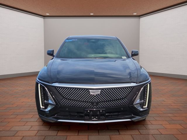 Used 2024 Black Metallic Cadillac Luxury image 30