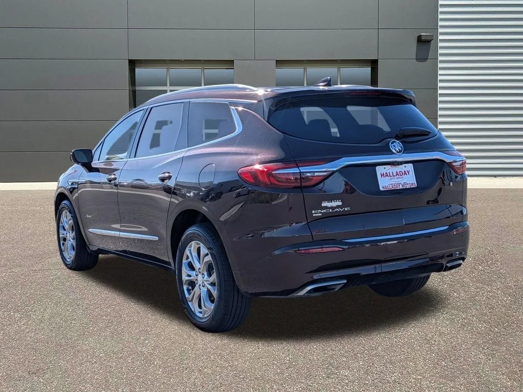 Used 2020 RICH GARNET METALLIC Buick Avenir image 8