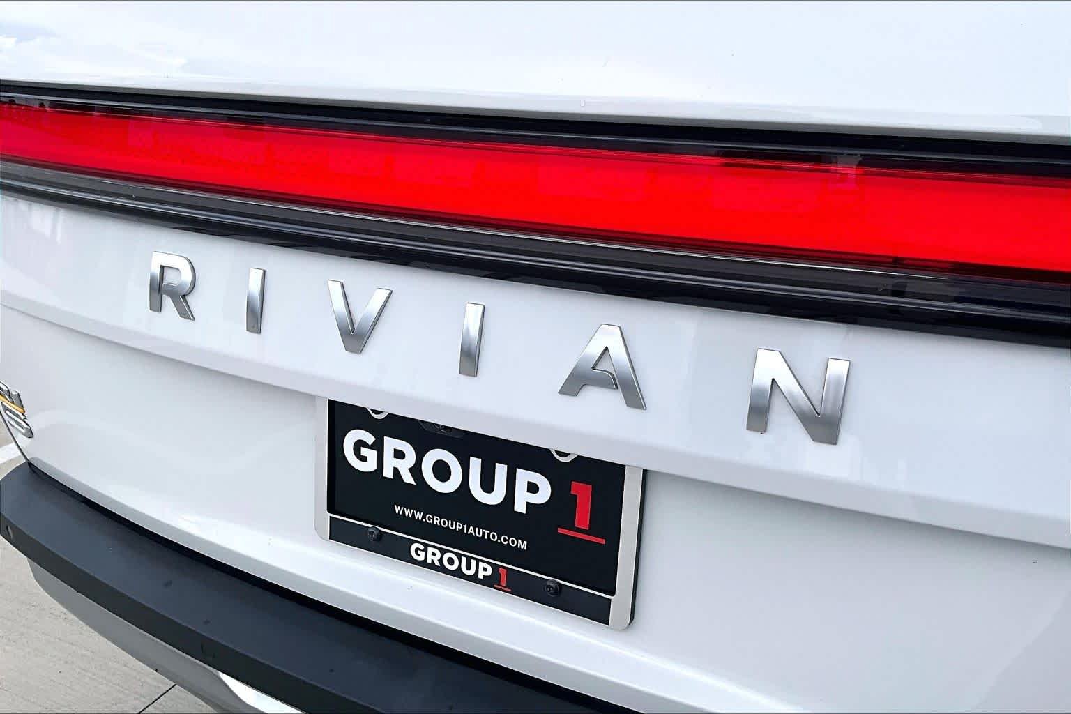 Used 2024 Glacier White Rivian Adventure image 29