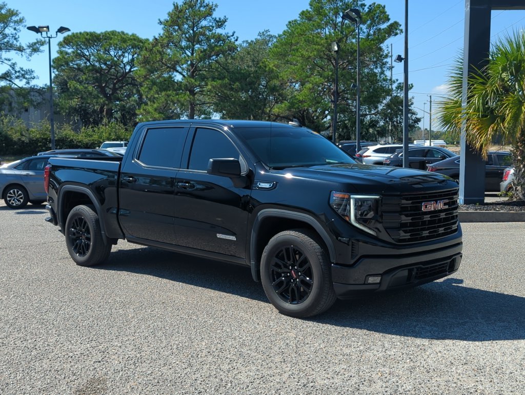 Used 2025 Black GMC Elevation image 9