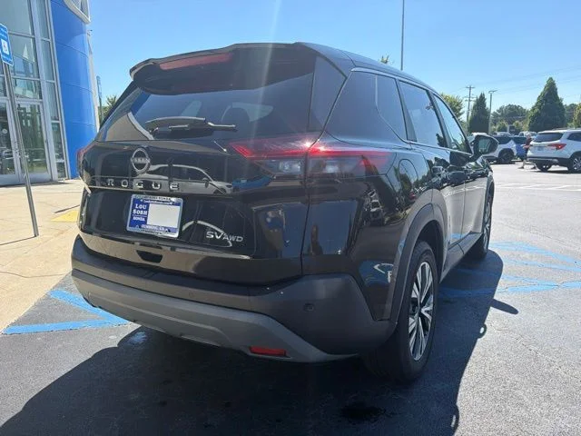 Used 2023 Super Black Nissan SV image 5