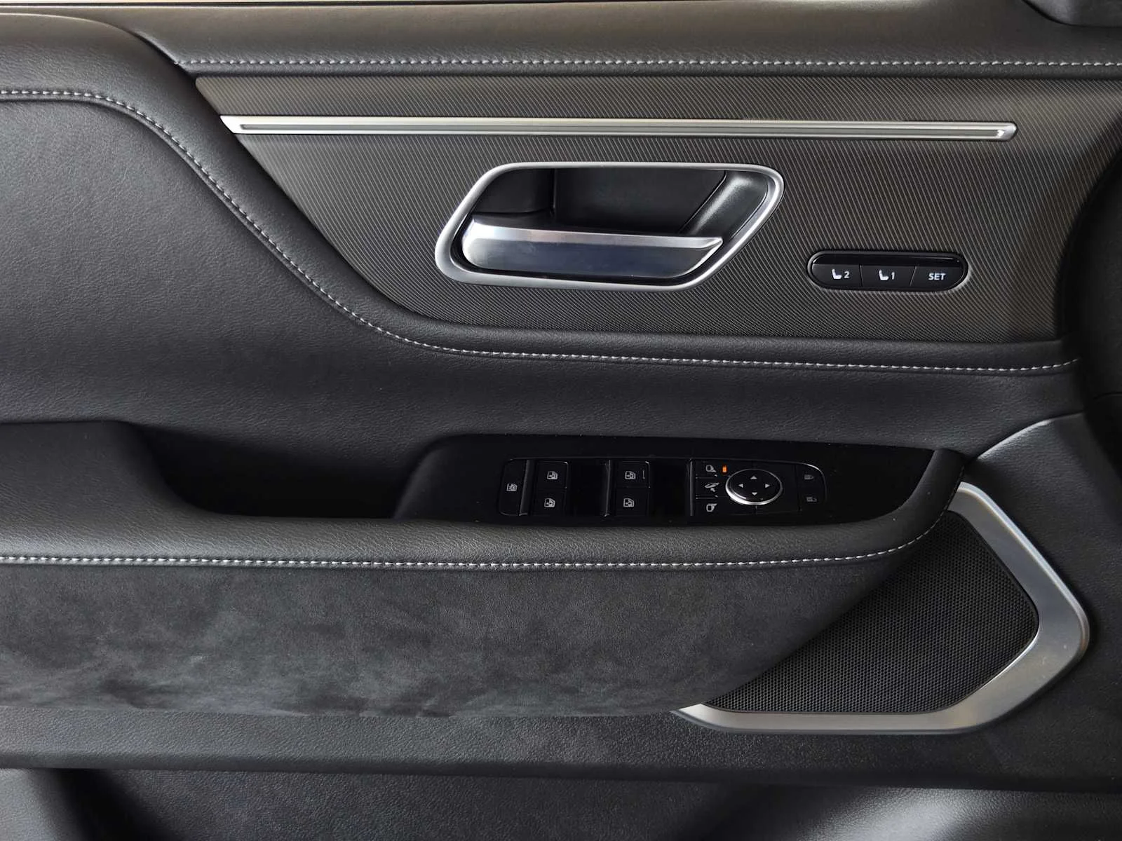 2026 INFINITI QX80 Luxe - Photo 13