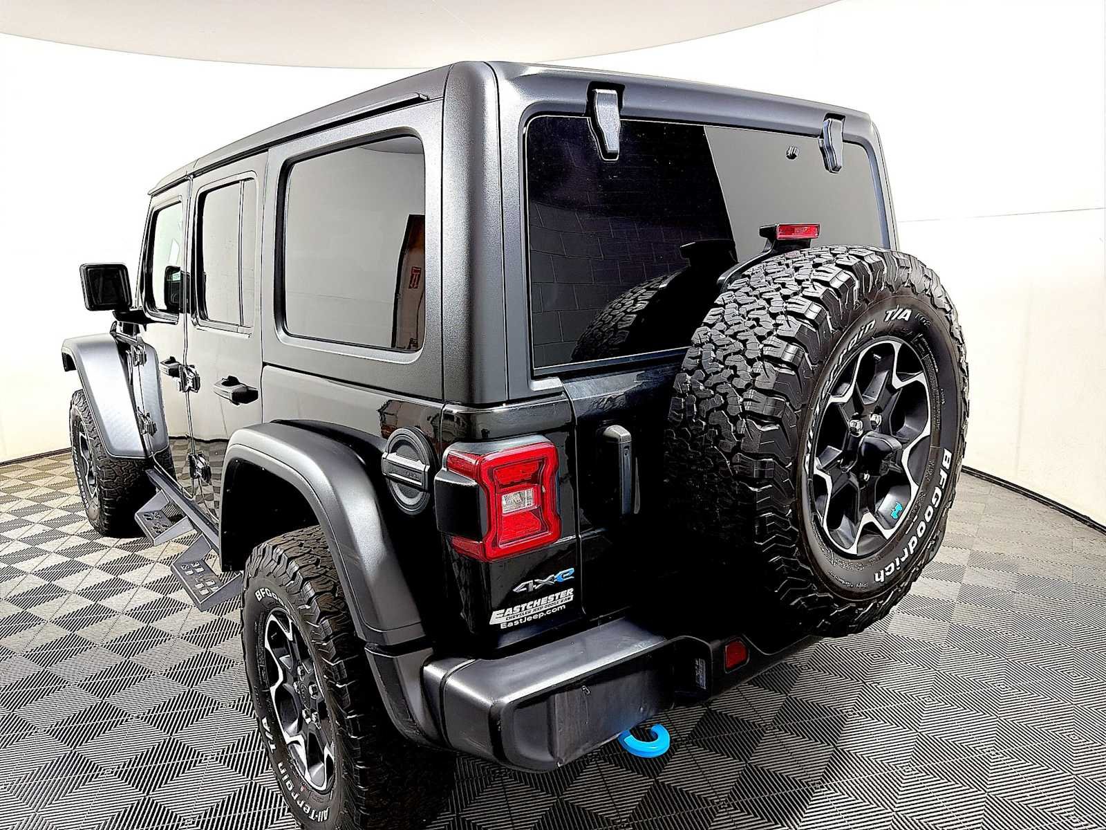 Used 2023 Black Clearcoat Jeep Rubicon image 5