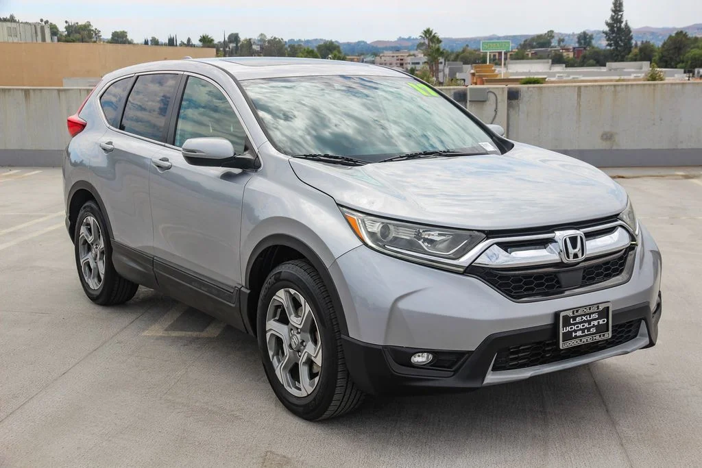 Used 2017 Silver Honda EX-L image 3