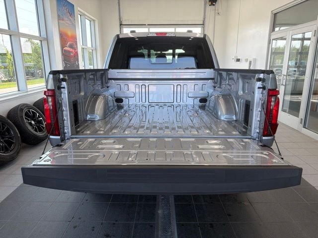 New 2026 Iconic Silver Metallic Ford XLT image 12