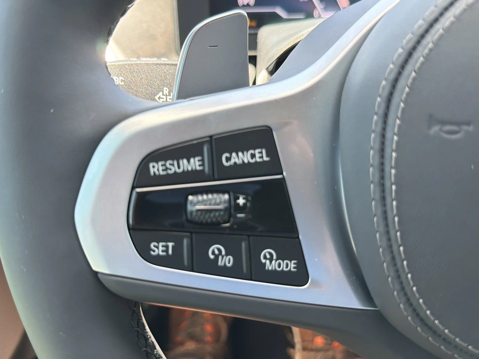 New 2026 Skyscraper Grey Metallic BMW xDrive40i image 34