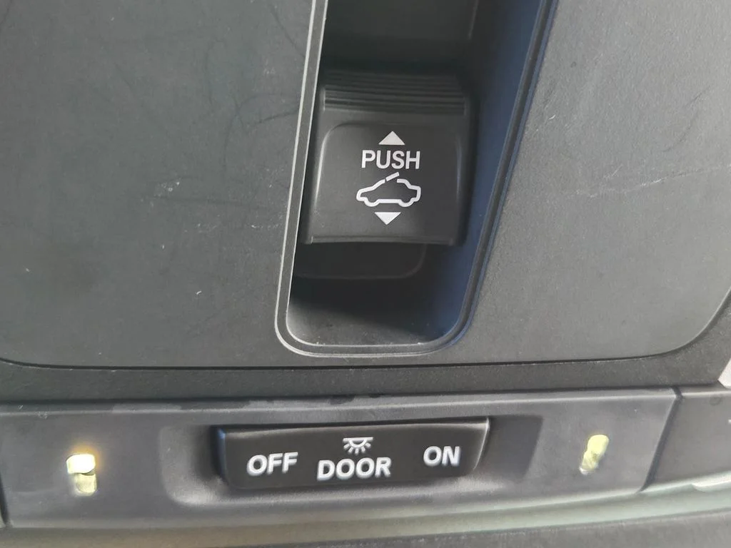 Certified Used 2025  Honda Sport Touring image 52