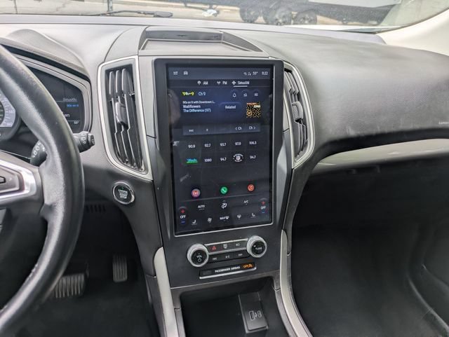 Used 2023 Oxford White Ford SEL image 24