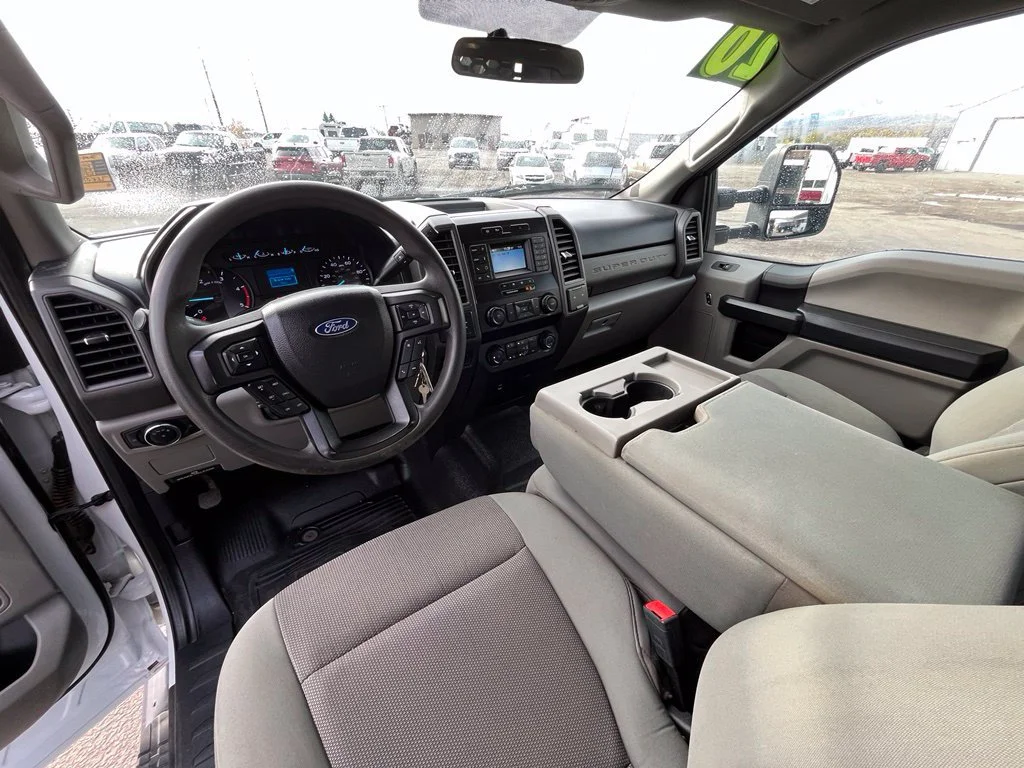 Used 2022 White Ford XL image 10