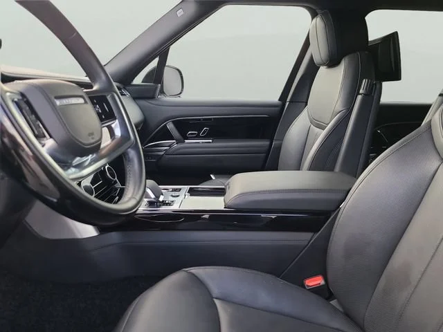 Used 2023 Black Land Rover SE image 21