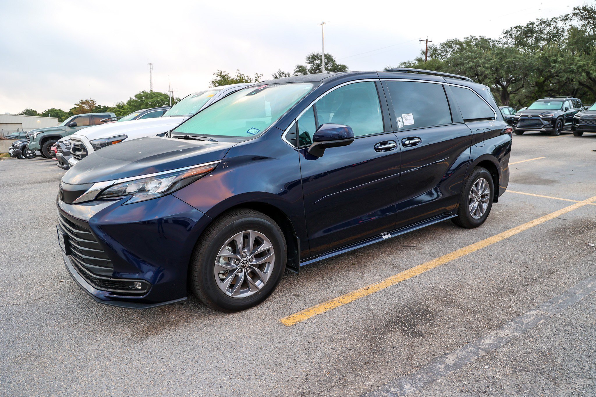 Used 2026 BLUEPRINT Toyota XLE image 2