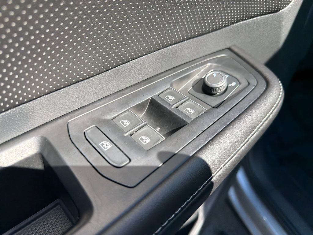 2026 Volkswagen Atlas Cross Sport SE - Photo 13