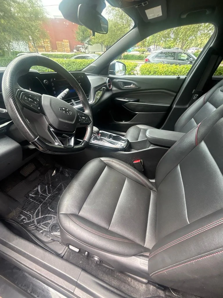 Used 2025 Black Chevrolet 2RS image 12