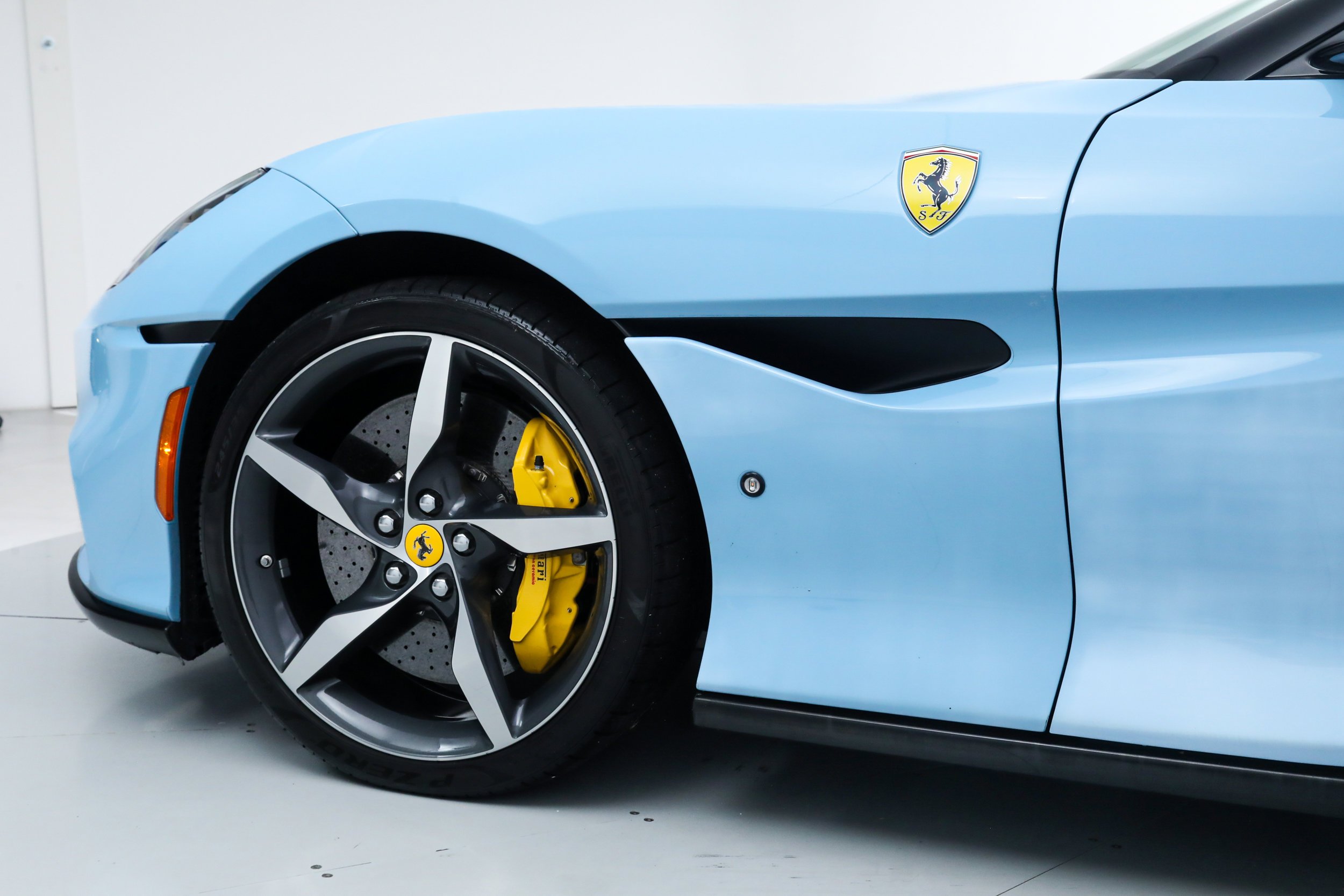 Certified Used 2023 Blue Ferrari  image 17