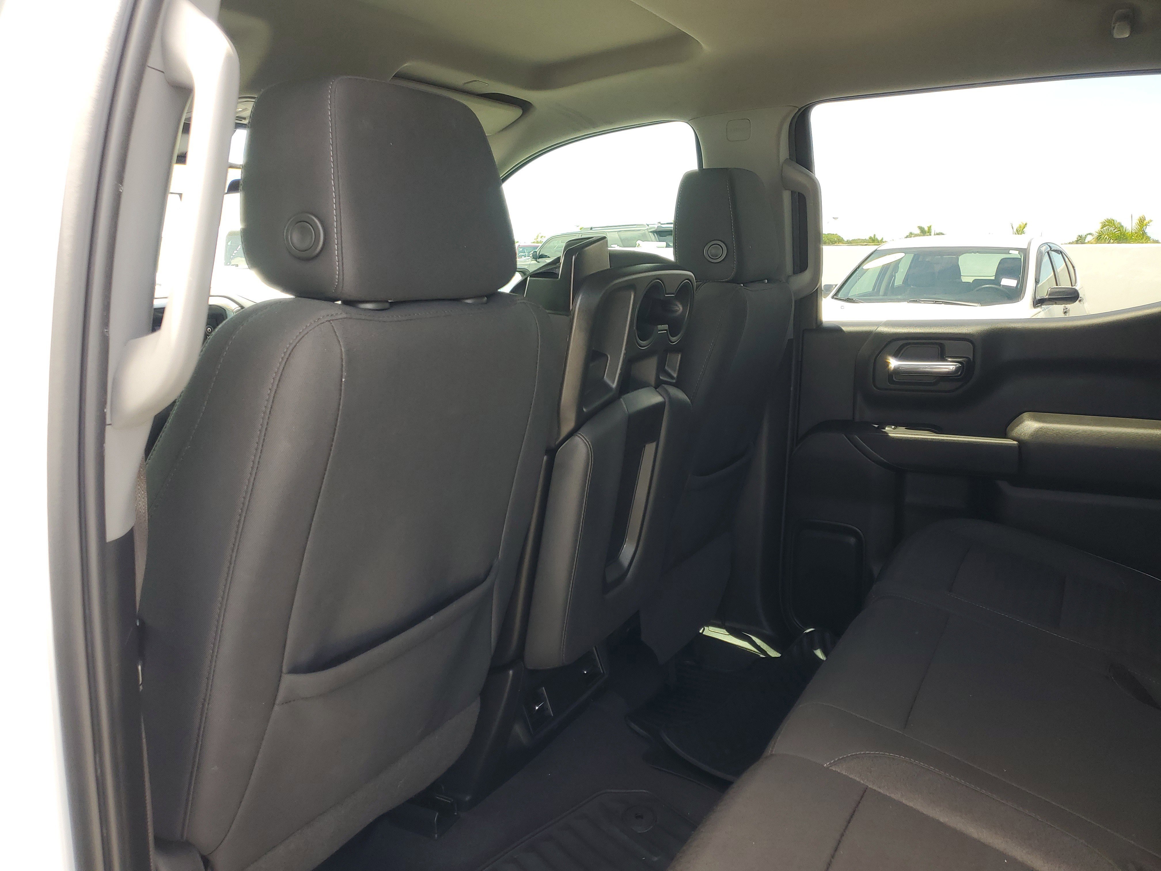 Used 2022 Summit White Chevrolet Custom image 10