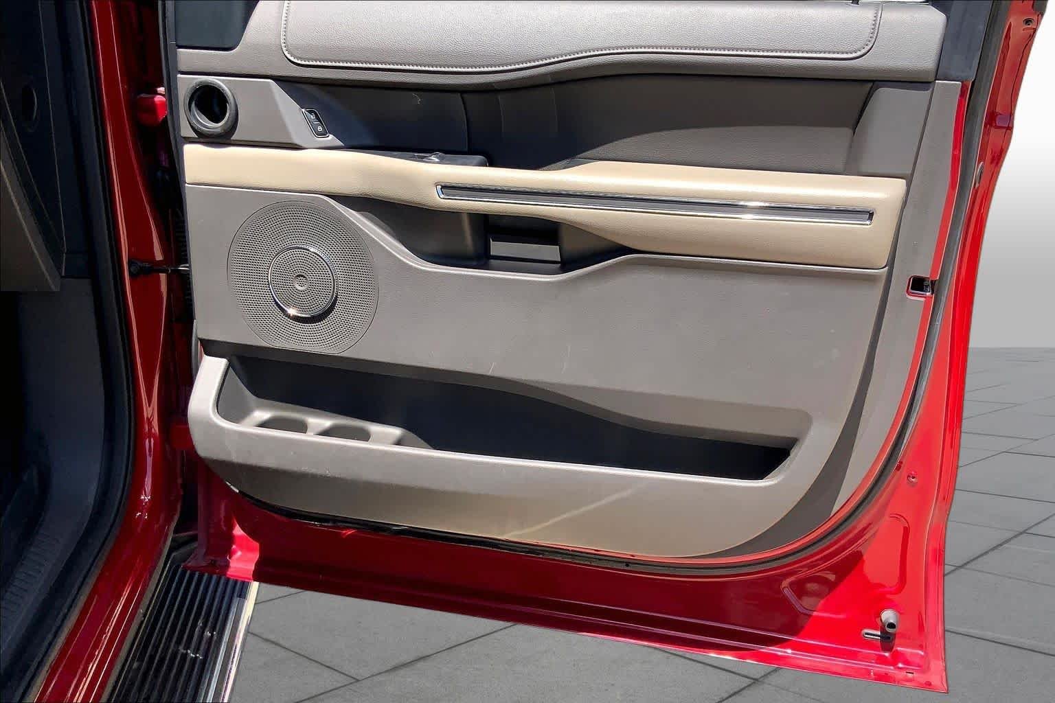 Used 2020 Rapid Red Metallic Tinted Clearcoat Ford XLT image 21