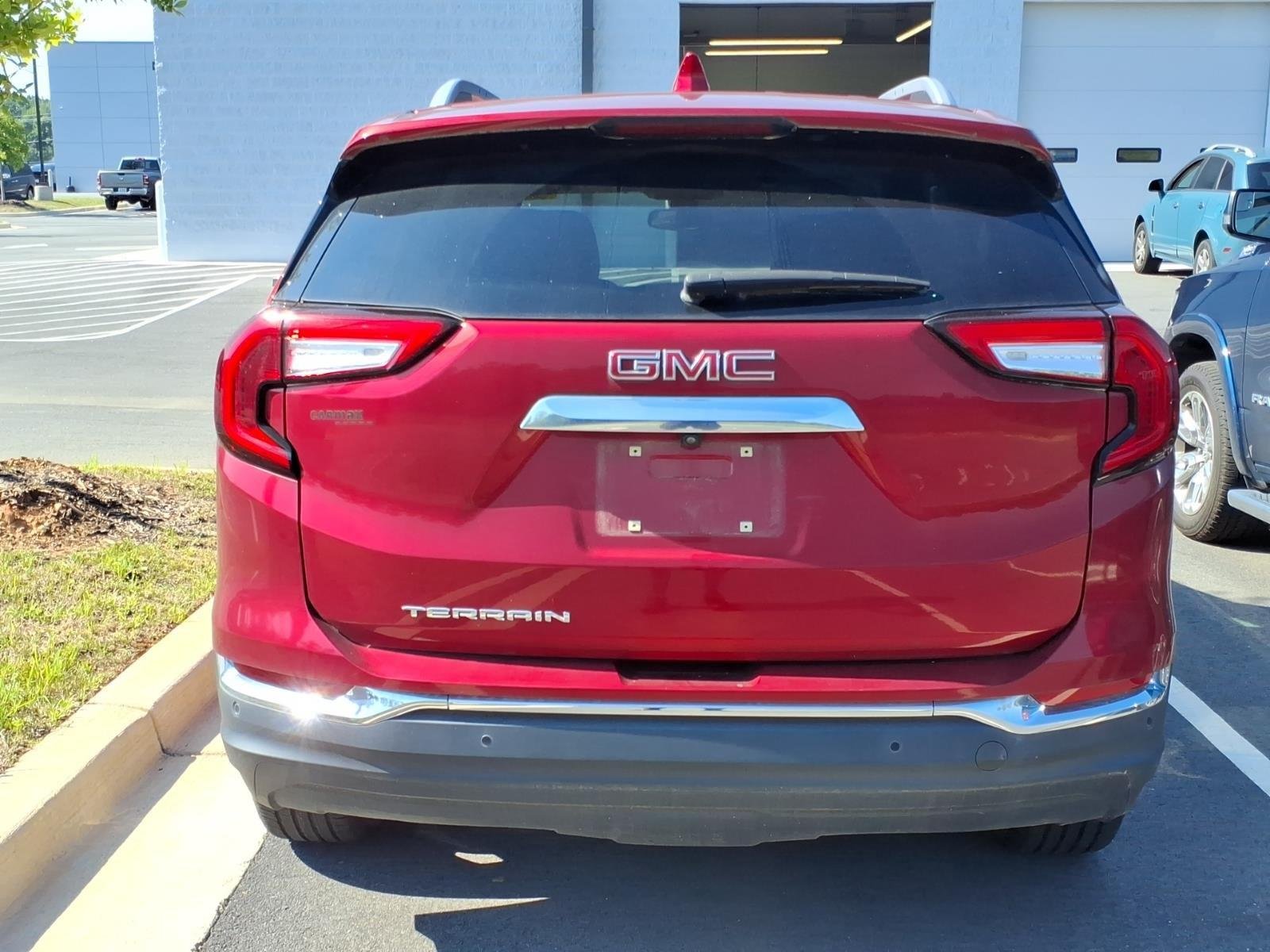 Used 2023 Volcanic Red Tintcoat GMC SLT image 11