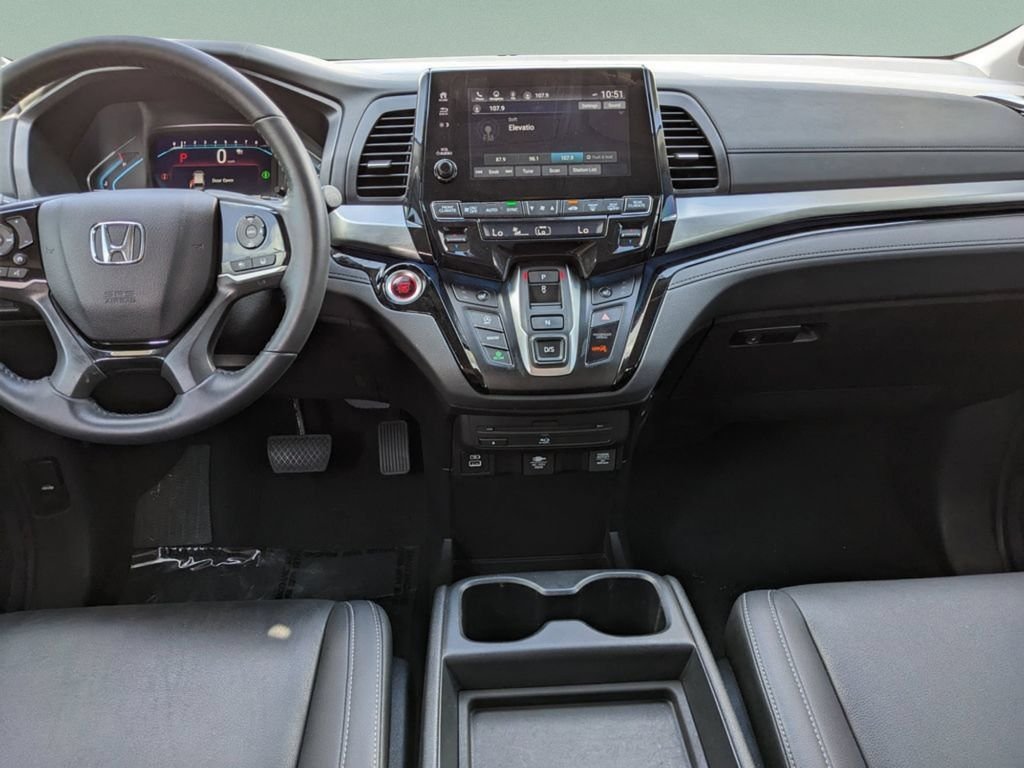Used 2022 White Honda Touring image 11