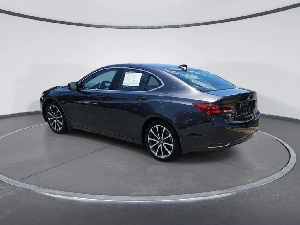 Used 2015  Acura V6 Tech image 5