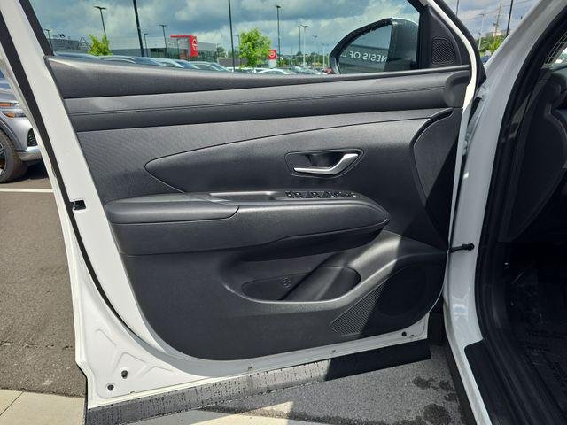 New 2026 White Hyundai SEL Convenience image 13
