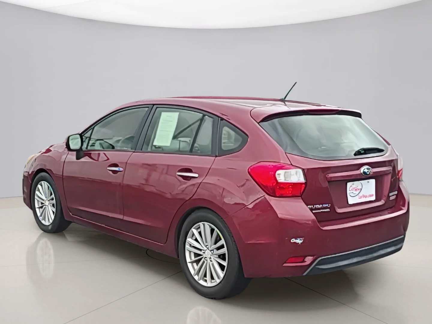 Used 2013 Red Subaru  image 3
