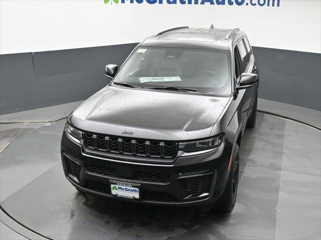 New 2026 Diamond Black Crystal Pearl-Coat Exterior Paint Jeep Limited image 28
