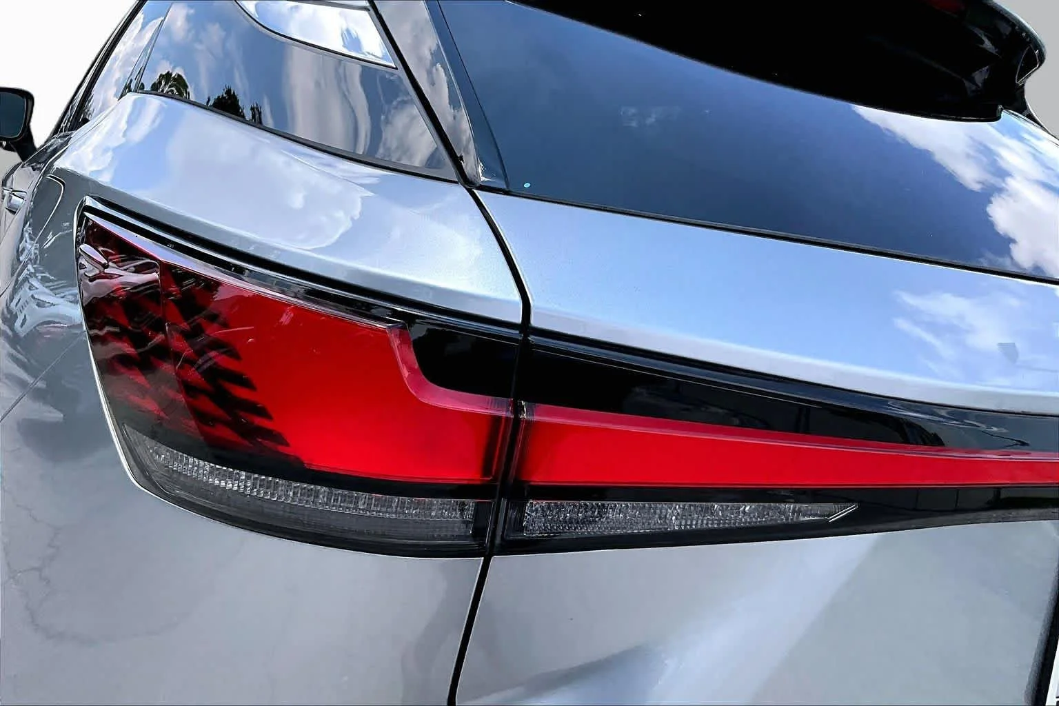 Used 2024 Iridium Lexus  image 29